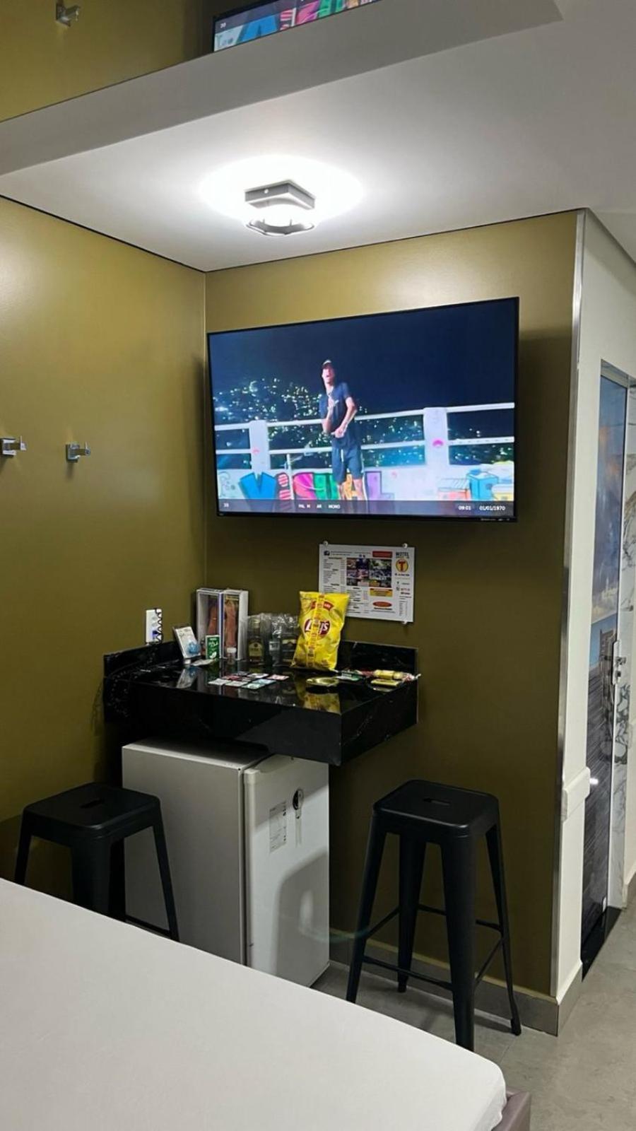 Motel Drive In T - Prolongamento Da Avenida Getulio Vargas Facil Acesso Ao Shopping Patio Chapecó Exteriér fotografie